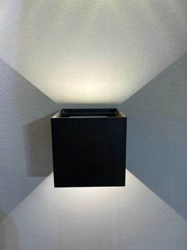 تصویر از چراغ دیواری دمپر دار تنظیم نور