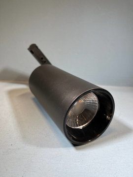 تصویر از چراغ مگنتی اسپات ریلی 24 وات