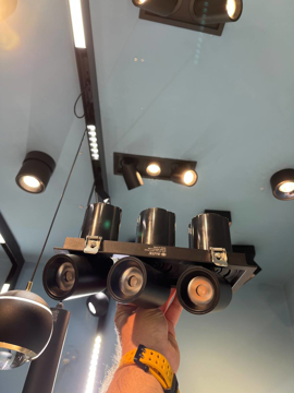 تصویر از چراغ فکی اسانسوری توکار سه تایی متحرک