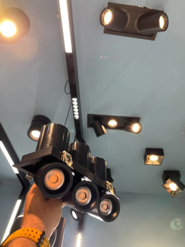 تصویر از چراغ فکی توکار متحرک سه شعله